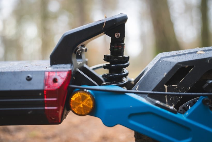 Patinete elétrico com suspensão: guia definitivo para rodar com conforto e segurança - Imagem do artigo original